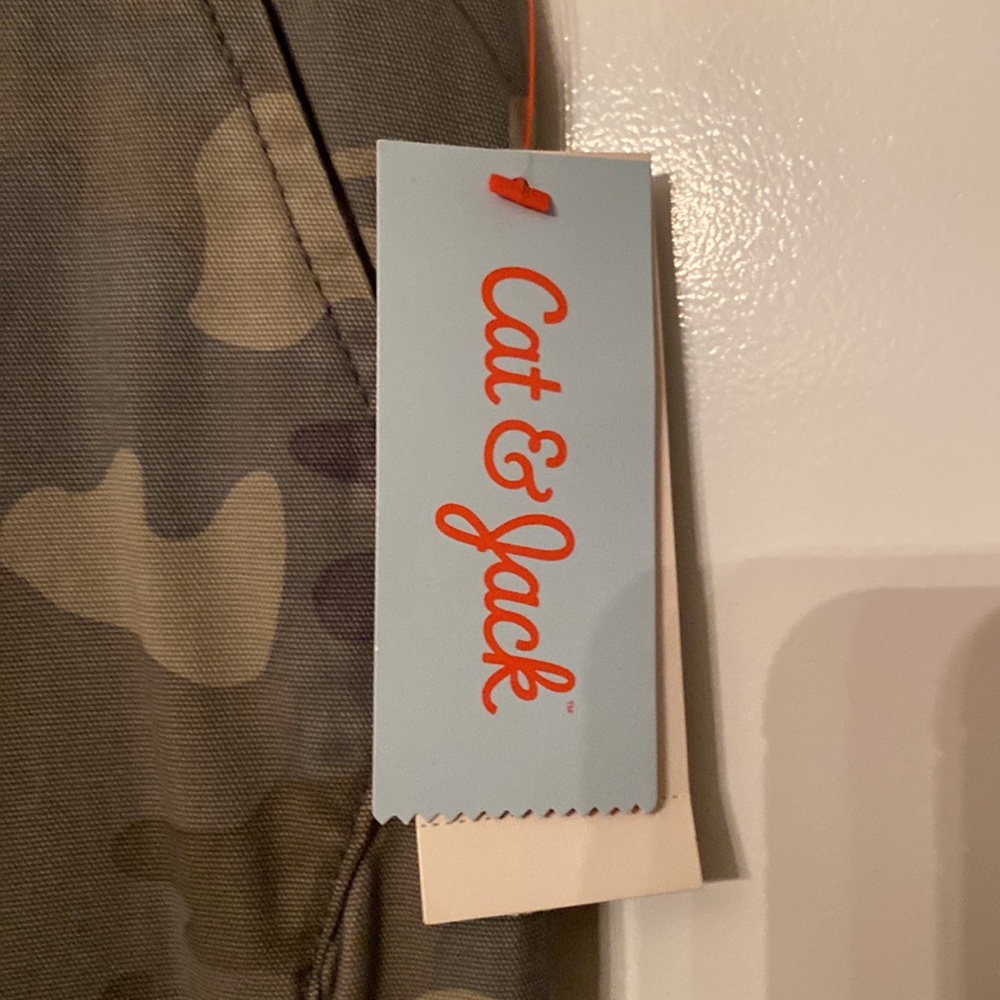 NWT Cart & Jack cotton camo jogger.  Size large 12/14. - Picture 6 of 11